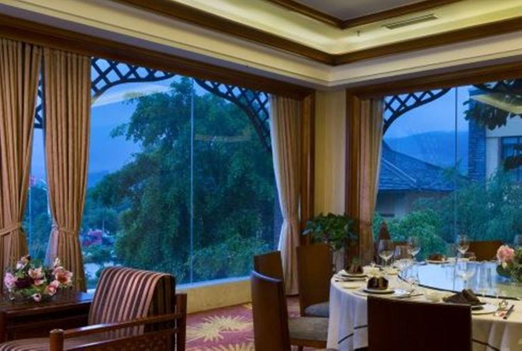 Готель Ramada Plaza Xishuangbanna Екстер'єр фото