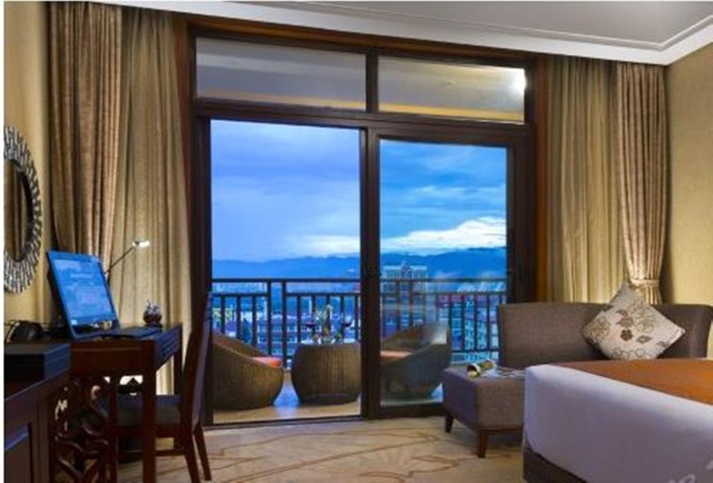 Готель Ramada Plaza Xishuangbanna Екстер'єр фото