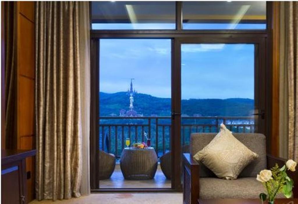Готель Ramada Plaza Xishuangbanna Екстер'єр фото