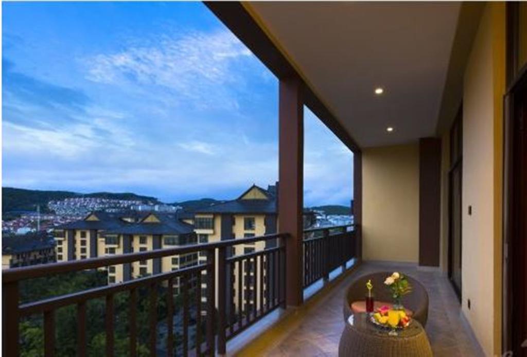Готель Ramada Plaza Xishuangbanna Екстер'єр фото