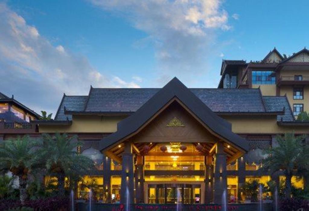 Готель Ramada Plaza Xishuangbanna Екстер'єр фото