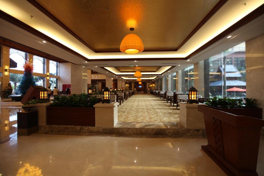 Готель Ramada Plaza Xishuangbanna Екстер'єр фото