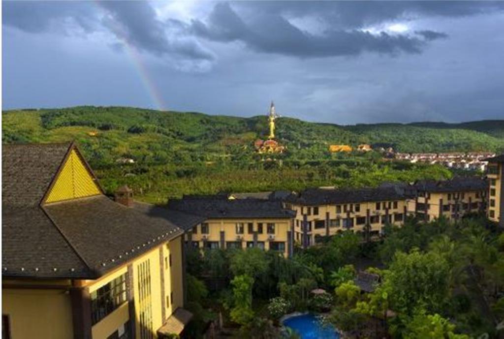 Готель Ramada Plaza Xishuangbanna Екстер'єр фото
